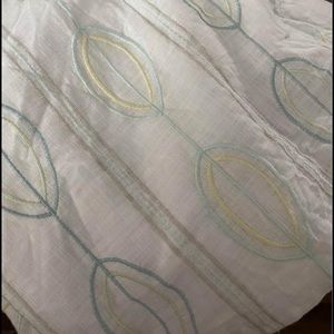 Pottery Barn Kids crib skirt NWT